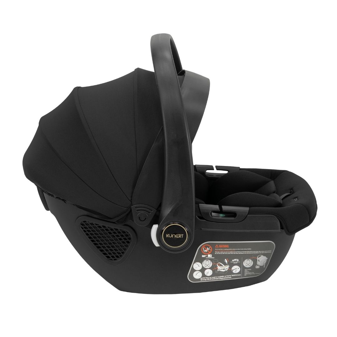 La silla de coche Cruzi es una silla infantil moderna y segura posición estable y ergonómica para el niño