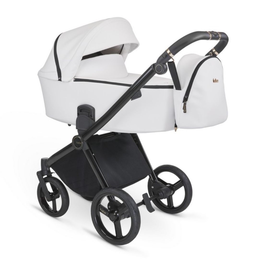iBebe-Gloss-eco-Blanco - carritosdebebes.com iBebe Gloss eco blanco capazo para recién nacido hasta 9kg y silla de paseo hasta 22kg con saco de dormir comodidad absoluta y funcionalidad diseño cautivador